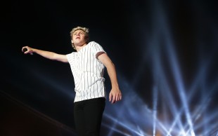 SYDNEY, AUSTRALIA - FEBRUARY 07: Niall Horan of One Direction performs during the 'On the Road Again' World Tour at Allianz Stadium on February 7, 2015 in Sydney, Australia. (Photo by Mark Metcalfe/Getty Images for HJPR)