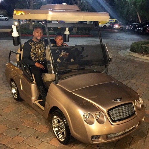 Floyd Mayweather gave his son a Bentley golf cart as a gift for his 15th birthday.